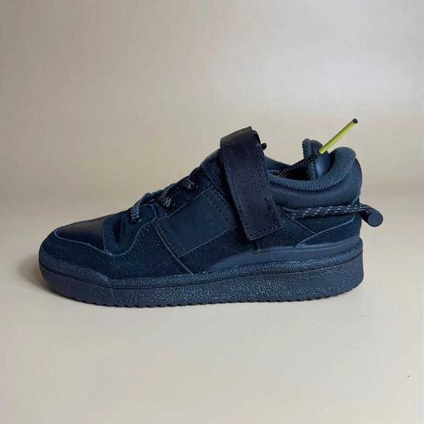 casual kids skateboarding shoes black
casual kids skateboarding shoes black