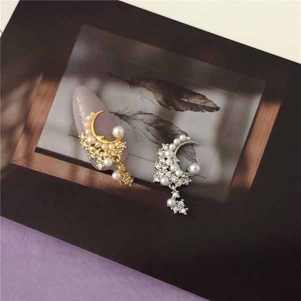 5pcs/lot 3d zircon alloy moon pendant nail art decorations crystal pearl rhinestones nails accessories jewelry supplies charms, Silver;gold
5pcs/lot 3d zircon alloy moon pendant nail art decorations crystal pearl rhinestones nails accessories jewelry supplies charms, Silver;gold