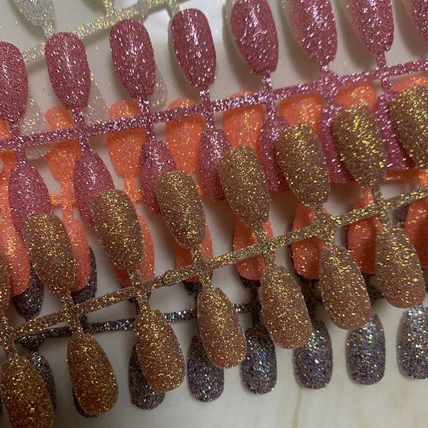 false nails level heart shiny fake nail glitter artificial press on with jelly glue daily finish art z1018, Red;gold
false nails level heart shiny fake nail glitter artificial press on with jelly glue daily finish art z1018, Red;gold