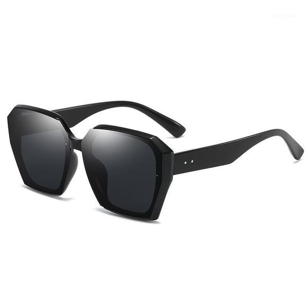sunglasses 2021 women's womens fashion uv400 oversized vintage retro glasses lenses sun eyeglasses for women, White;black
sunglasses 2021 women's womens fashion uv400 oversized vintage retro glasses lenses sun eyeglasses for women, White;black