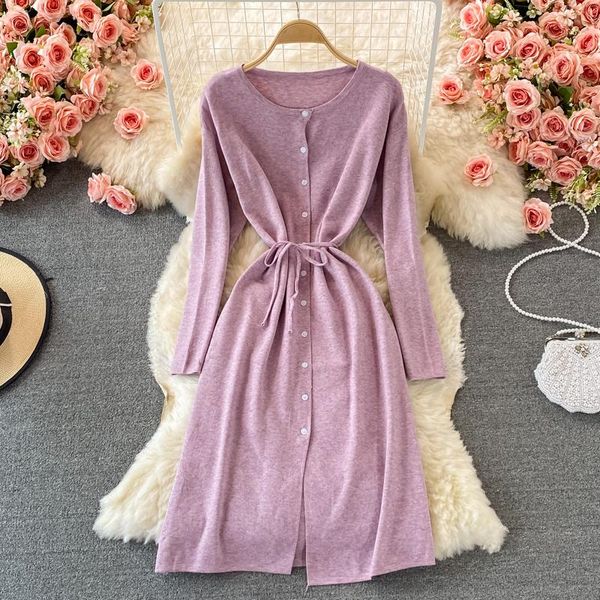 casual dresses autumn winter temperament long knee o neck single-breasted knitted dress waist button sweater knit for women, Black;gray
casual dresses autumn winter temperament long knee o neck single-breasted knitted dress waist button sweater knit for women, Black;gray