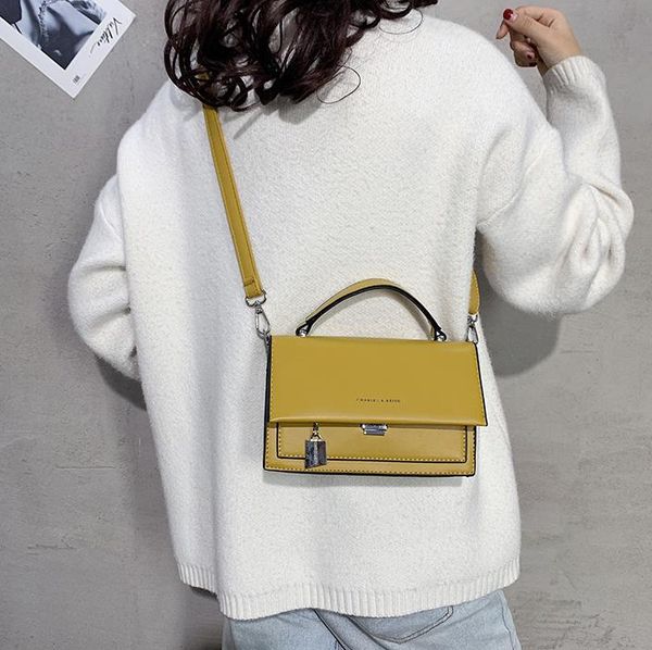 2021 autumn women's bag single shoulder small square wild trend hand carry chic messenger bags
2021 autumn women's bag single shoulder small square wild trend hand carry chic messenger bags