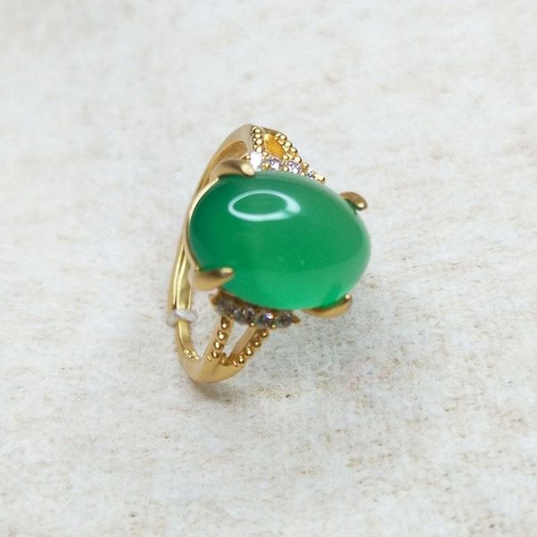 cluster rings natural green chalcedony ring ancient process metal, no fading glass diamond inlay suitable for women, Golden;silver
cluster rings natural green chalcedony ring ancient process metal, no fading glass diamond inlay suitable for women, Golden;silver