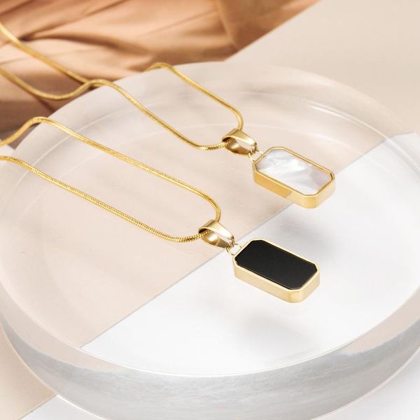 pendant necklaces elegant double-sided black white enamel natural shell necklace for women stainless steel metal choker gift, Silver
pendant necklaces elegant double-sided black white enamel natural shell necklace for women stainless steel metal choker gift, Silver