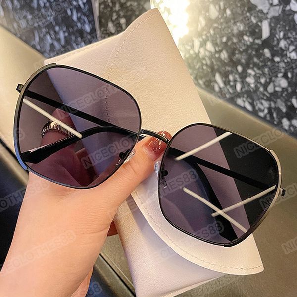 net red shades fashion designer sunglasses for women men's and korean square oval women's personalized anti ultraviolet glasses, White;black
net red shades fashion designer sunglasses for women men's and korean square oval women's personalized anti ultraviolet glasses, White;black