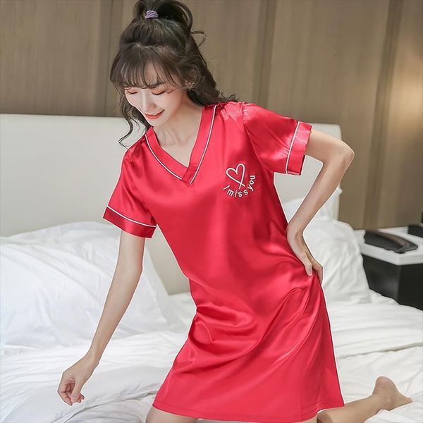 plus size s  womens sleepwears l xl xxl nightie satin sleepwear silky nightgown half sleeve embroidery nightdress lingerie, Black;red 
plus size s  womens sleepwears l xl xxl nightie satin sleepwear silky nightgown half sleeve embroidery nightdress lingerie, Black;red