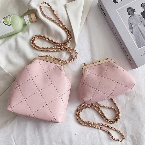 evening bags metal clip 2021 women's bag fashion chain square vintage shoulder designer handbags soft pu leather solid
evening bags metal clip 2021 women's bag fashion chain square vintage shoulder designer handbags soft pu leather solid