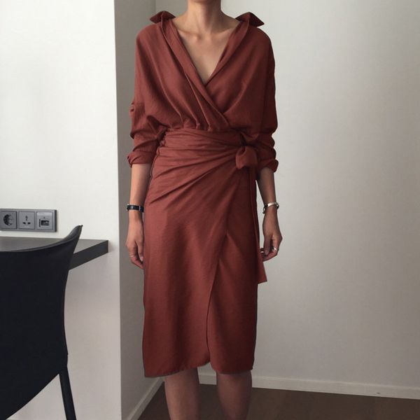 elegant high street deep v-neck office ladies autumn waist-controlled gentle lace up vintage all match retro dresses 210421, Black;gray
elegant high street deep v-neck office ladies autumn waist-controlled gentle lace up vintage all match retro dresses 210421, Black;gray