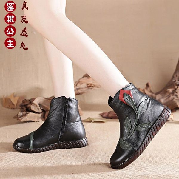 boots autumn genuine leather women shoes flat heel winter fashion leaf plush female ankle, Black
boots autumn genuine leather women shoes flat heel winter fashion leaf plush female ankle, Black