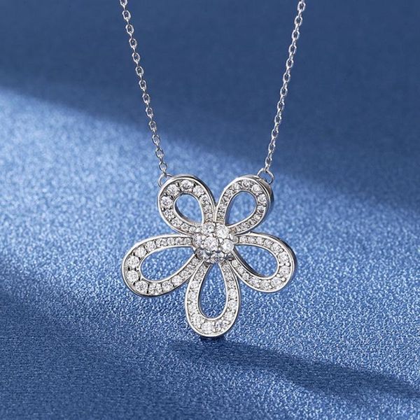 creative necklace women's fashion full diamond pendant temperament five petal flower necklaces, Silver
creative necklace women's fashion full diamond pendant temperament five petal flower necklaces, Silver