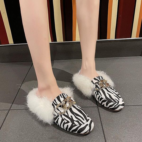 slippers plush outdoor shoes for women winter cotton soft metal chain cover toe warm fur big size, Black
slippers plush outdoor shoes for women winter cotton soft metal chain cover toe warm fur big size, Black