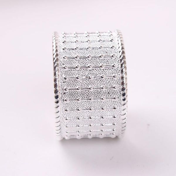 napkin rings 6pcs alloy square hollow dinner gold silver color decoration crafts holder handmade party wedding event supplies
napkin rings 6pcs alloy square hollow dinner gold silver color decoration crafts holder handmade party wedding event supplies