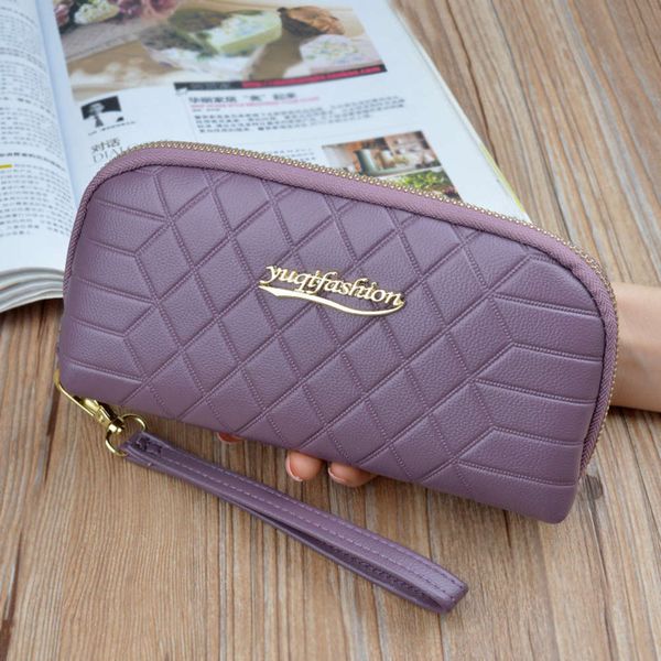 purse hand bag women's long zipper soft leather plaid 2021 shell large capacity mother mobile phone, Red;black
purse hand bag women's long zipper soft leather plaid 2021 shell large capacity mother mobile phone, Red;black