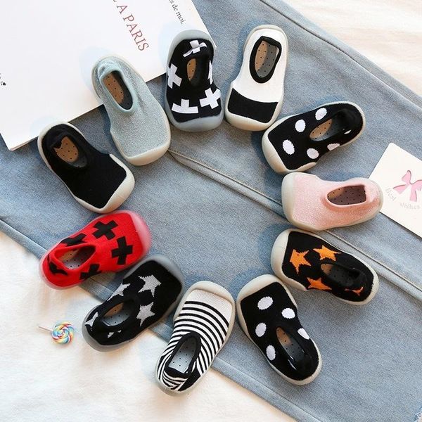 first walkers brand designer baby shoes boy girl fashion toddler born lovely booties kids anti-slip sneakers
first walkers brand designer baby shoes boy girl fashion toddler born lovely booties kids anti-slip sneakers
