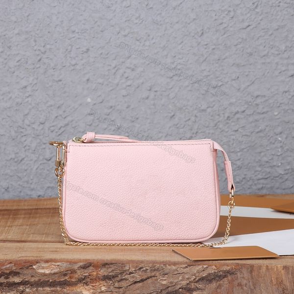 ladies fashion mini cosmetic bag, cross-body, one-shoulder chain clutch bag embossed grained cowhide leather gradient color designer travel
ladies fashion mini cosmetic bag, cross-body, one-shoulder chain clutch bag embossed grained cowhide leather gradient color designer travel