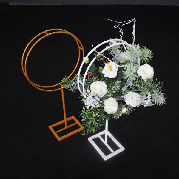 party decoration gold white iron flower stand vase wedding props wrought artificial table centerpieces road guide ball
party decoration gold white iron flower stand vase wedding props wrought artificial table centerpieces road guide ball