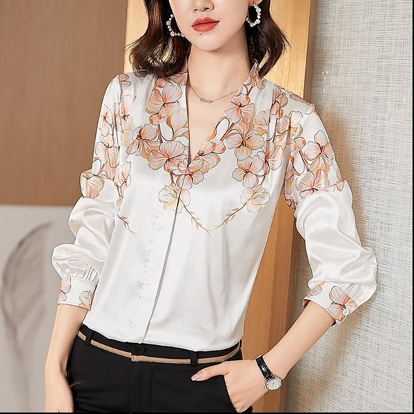 korean silk women shirt blouses woman white blouse elegant v neck shirts casual long sleeve
korean silk women shirt blouses woman white blouse elegant v neck shirts casual long sleeve