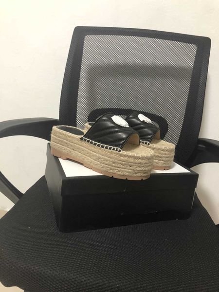 women rivets bow knot flat slippers sandals girls flip flops studded summer shoes cool beach slides jelly, Black
women rivets bow knot flat slippers sandals girls flip flops studded summer shoes cool beach slides jelly, Black