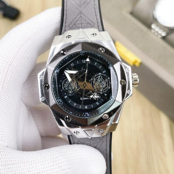 wristwatches hublotgg-brand watch classic men's movement quality waterproof strong luminous hublotgg, Slivery;brown
wristwatches hublotgg-brand watch classic men's movement quality waterproof strong luminous hublotgg, Slivery;brown