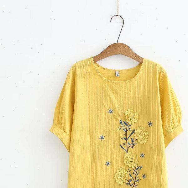 appliques embroidery o neck women t shirt cotton loose tshirts plus size summer shirts casual ladies soft female top, White
appliques embroidery o neck women t shirt cotton loose tshirts plus size summer shirts casual ladies soft female top, White