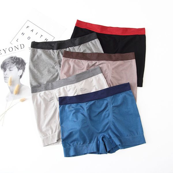 new regenerated fiber color contrast personality middle waist boxer men's underwear, Black;white
new regenerated fiber color contrast personality middle waist boxer men's underwear, Black;white