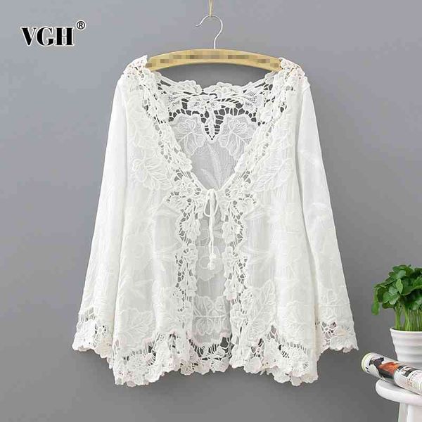 elegant lace t shirts for women v neck long sleeve up patchwork bowknot white shirt female fashion style 210507
elegant lace t shirts for women v neck long sleeve up patchwork bowknot white shirt female fashion style 210507