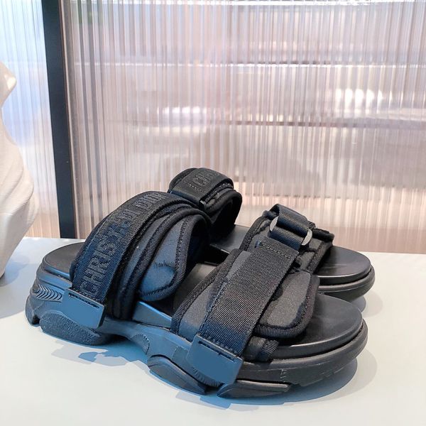2021ss fashion trend popular women sandals ladies true leather flip flops loafers white black slides shoes size 35-40
2021ss fashion trend popular women sandals ladies true leather flip flops loafers white black slides shoes size 35-40