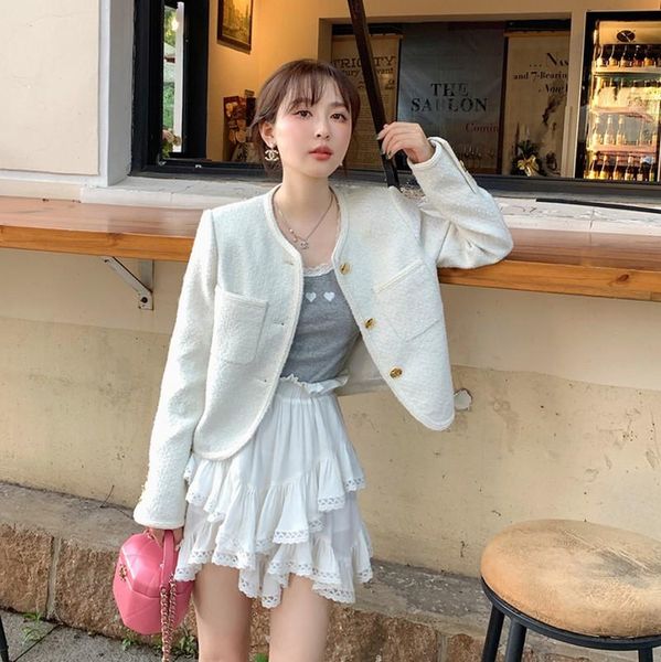 women's jackets 2021 fashion autumn winter tweed outerwear women golden button blends wool female long sleeve jacket coat, Black;brown
women's jackets 2021 fashion autumn winter tweed outerwear women golden button blends wool female long sleeve jacket coat, Black;brown