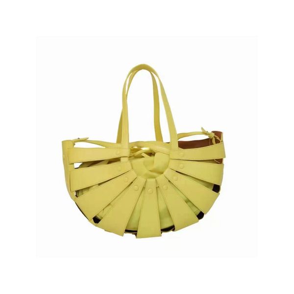 wholesale bottage bvs ebv basket leather women's fashion drawstring semi round son mother one shoulder hand straw cross designer handba
wholesale bottage bvs ebv basket leather women's fashion drawstring semi round son mother one shoulder hand straw cross designer handba