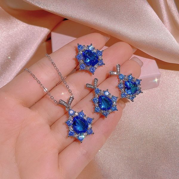 3pcs pack valentine's day gift 925 sterling silver sets engagement wedding bridal blue crystal jewelry for women brides kiss059, Slivery;golden
3pcs pack valentine's day gift 925 sterling silver sets engagement wedding bridal blue crystal jewelry for women brides kiss059, Slivery;golden