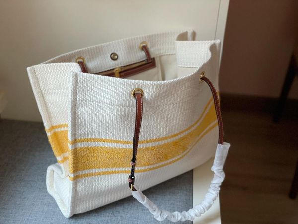 evening bags 2021 atmospheric shopping bag simple atmosphere fashion all-match women's
evening bags 2021 atmospheric shopping bag simple atmosphere fashion all-match women's