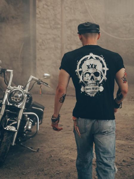 men's t-shirts dark motorcycle rock metal band hard skull suit thai fashion short-sleeved t-shirt man, White;black
men's t-shirts dark motorcycle rock metal band hard skull suit thai fashion short-sleeved t-shirt man, White;black