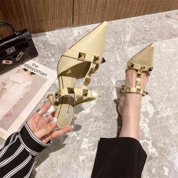 simple fashion pointed rivet high heel shoes women thin heel 2021 spring and summer new one line baotou sandal, Black
simple fashion pointed rivet high heel shoes women thin heel 2021 spring and summer new one line baotou sandal, Black