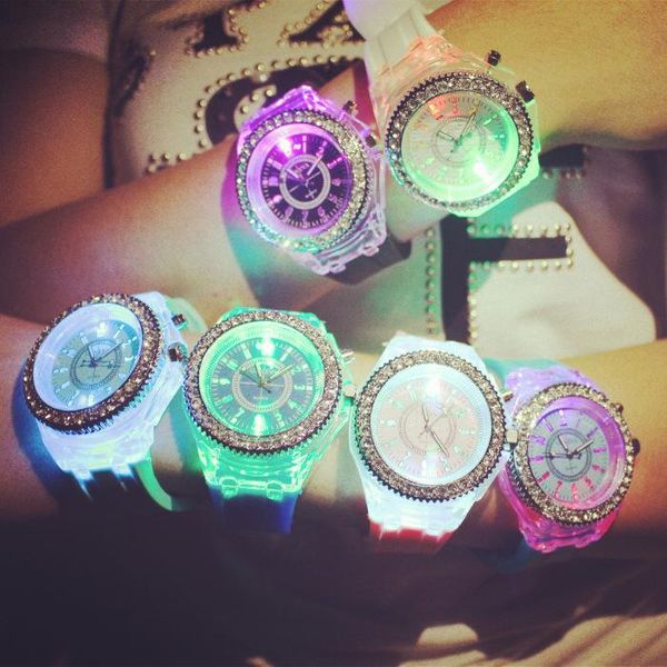 wristwatches 2021 students watches lovers jellies led men's flash luminous watch personality relogio masculino woman light wristwatch, Slivery;brown
wristwatches 2021 students watches lovers jellies led men's flash luminous watch personality relogio masculino woman light wristwatch, Slivery;brown
