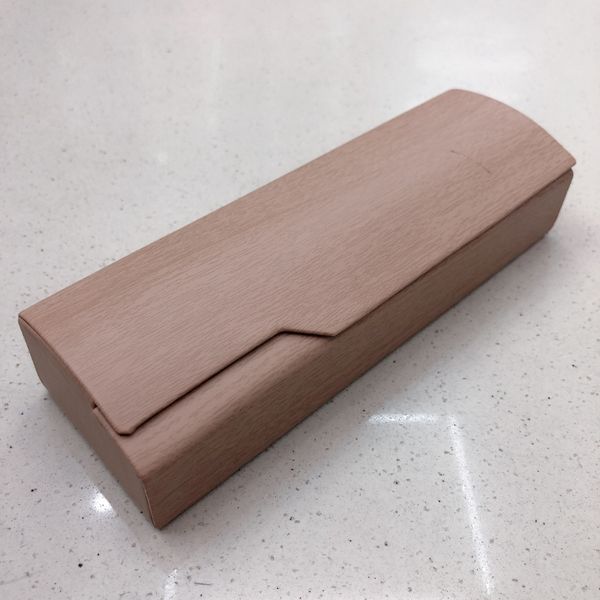 cute stylish beard pattern leather sunglasses case 
cute stylish beard pattern leather sunglasses case