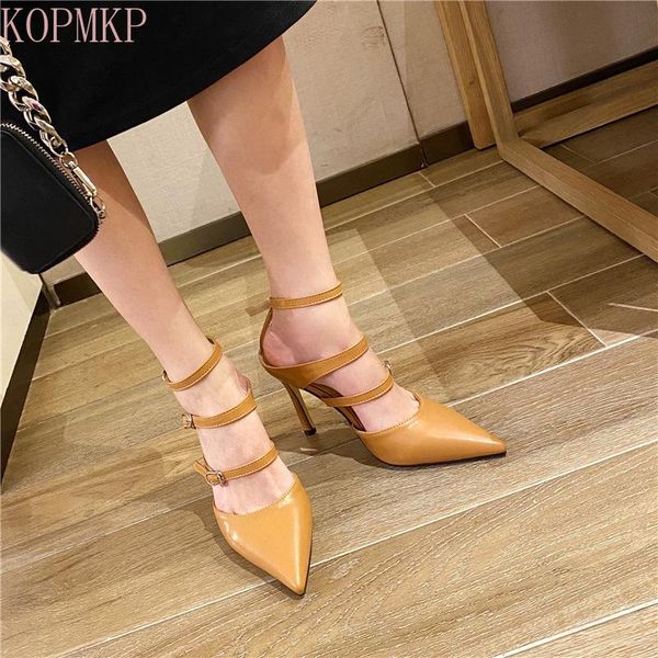 dress shoes fall and winter europe station simple daily commuting stiletto heels zapatos de tacon medio vestir mujer, Black
dress shoes fall and winter europe station simple daily commuting stiletto heels zapatos de tacon medio vestir mujer, Black