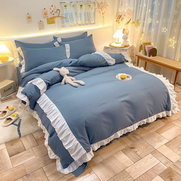 lace princess bedding set solid color bedclothes duvet cover sets pillowcase quilts covers flat bed sheet king size
lace princess bedding set solid color bedclothes duvet cover sets pillowcase quilts covers flat bed sheet king size