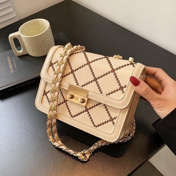 evening bags mini pu leather diamond embroidery thread design crossbody for women summer trendy designer chain shoulder handbags
evening bags mini pu leather diamond embroidery thread design crossbody for women summer trendy designer chain shoulder handbags