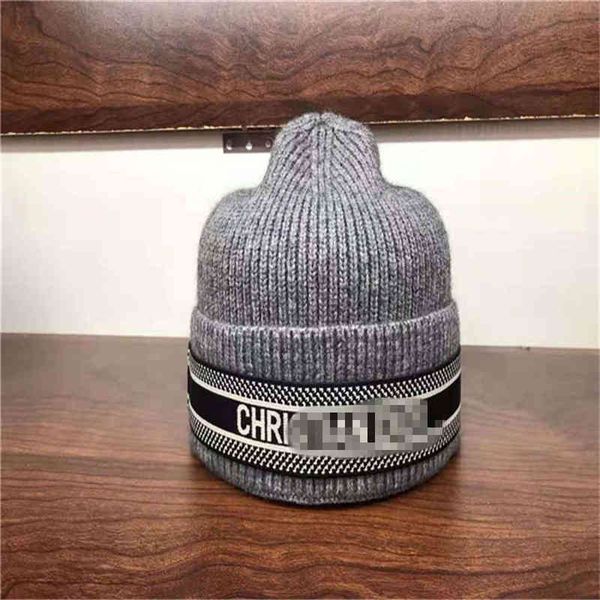 design new family knitted spring summer style seasons with men's and women's fashion street belt wool hat, Blue;gray
design new family knitted spring summer style seasons with men's and women's fashion street belt wool hat, Blue;gray