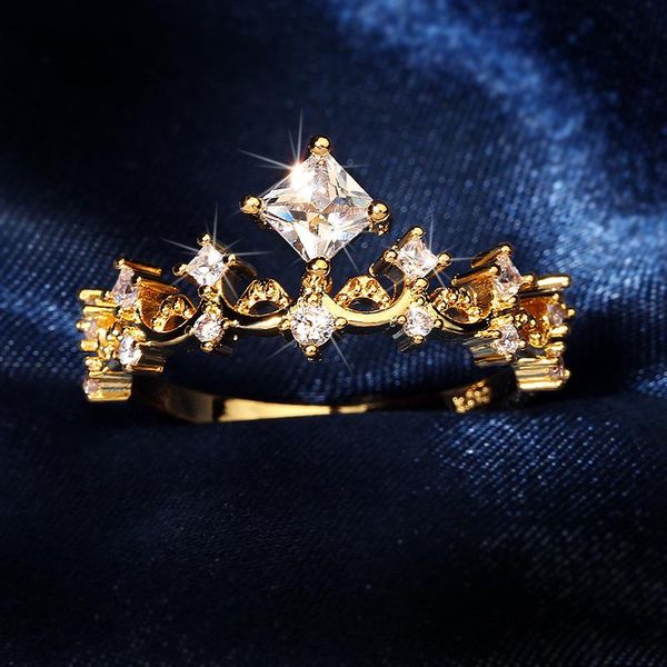 cluster rings cute gold crown with bling zircon stone for women wedding engagement fashion jewelry 2021, Golden;silver
cluster rings cute gold crown with bling zircon stone for women wedding engagement fashion jewelry 2021, Golden;silver