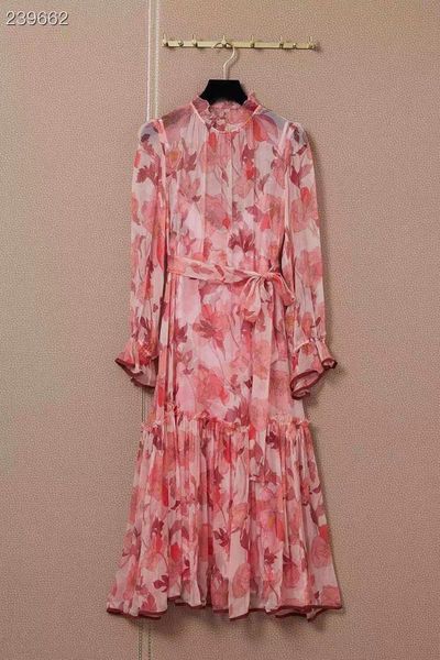casual dresses fyion for women 2021 runway fashion designer flare sleeves slim party floral print 100% natural silk midi dress, Black;gray
casual dresses fyion for women 2021 runway fashion designer flare sleeves slim party floral print 100% natural silk midi dress, Black;gray