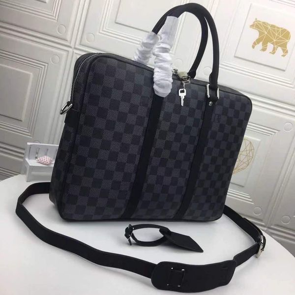 2021 designers mens crossbody bags briefcase briefcases business womens lapbag fashion retro pattern multi-size classical computer men messe
2021 designers mens crossbody bags briefcase briefcases business womens lapbag fashion retro pattern multi-size classical computer men messe