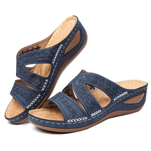 slippers vintage women 2021 embroidered platform sandals summer wedges shoes large size flip flops claquette femme, Black
slippers vintage women 2021 embroidered platform sandals summer wedges shoes large size flip flops claquette femme, Black