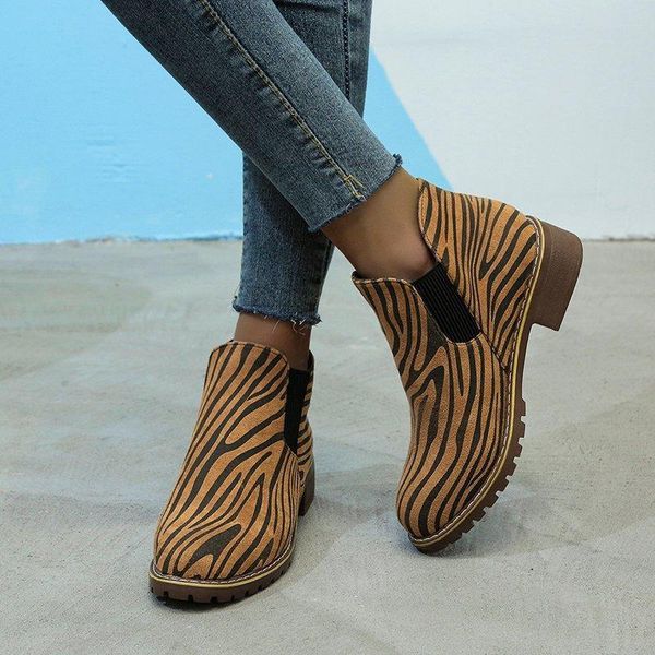 boots 2021 women's autumn and winter round toe 42 size short zebra print, Black
boots 2021 women's autumn and winter round toe 42 size short zebra print, Black