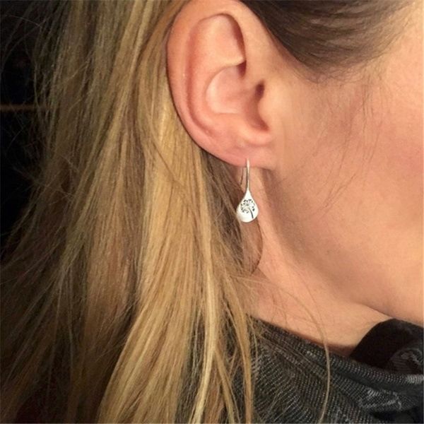 pvoe simple delion of hechengsimple dandelion and earrings stud earrings of hecheng, Golden;silver
pvoe simple delion of hechengsimple dandelion and earrings stud earrings of hecheng, Golden;silver