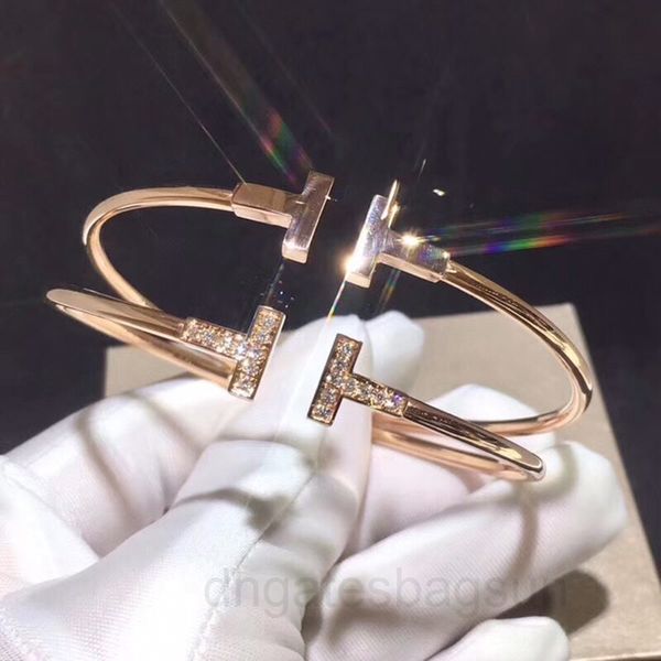 t home double bracelet v gold diamond inlaid rose opening t bracelet ring smooth elastic couple straight, Black
t home double bracelet v gold diamond inlaid rose opening t bracelet ring smooth elastic couple straight, Black