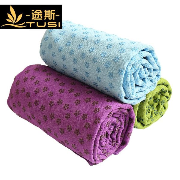 yoga blankets widening thickening blanket carpet non-slip towel fitness mat out longer absorbent towels 
yoga blankets widening thickening blanket carpet non-slip towel fitness mat out longer absorbent towels