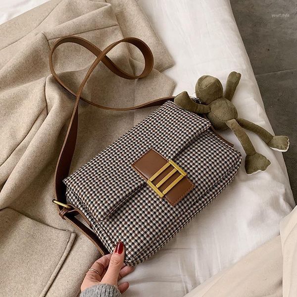 evening bags 2021 spring brand designer women fashion casual shoulder crossbody bag hasp canvas female messenger bolsa feminina luxo
evening bags 2021 spring brand designer women fashion casual shoulder crossbody bag hasp canvas female messenger bolsa feminina luxo
