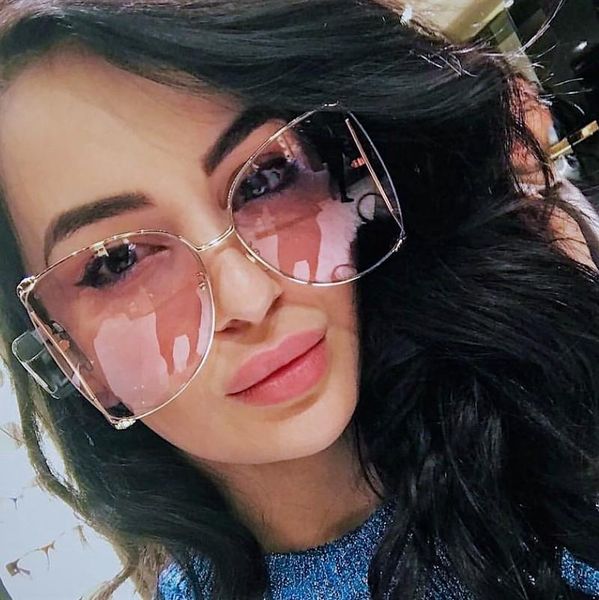 sunglasses hollow d square oversized sunglass fashion women gradient metal frame sun glasses streetwear female cat eye eyewear shades uv400, White;black
sunglasses hollow d square oversized sunglass fashion women gradient metal frame sun glasses streetwear female cat eye eyewear shades uv400, White;black