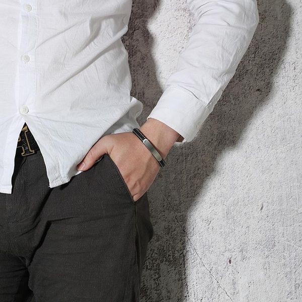 bangle 2021 simple style and fashion stainless steel curved brand leather material personalized charm bracelet suitable for men, Black
bangle 2021 simple style and fashion stainless steel curved brand leather material personalized charm bracelet suitable for men, Black